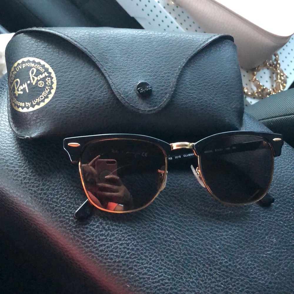 Black ray ban